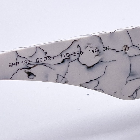 NEW PRADA CAT EYE SUNGLASSES SPR 13Z 17D5S0 PRADA PR13ZS NEW PR 13ZS WHITE - Picture 13 of 15